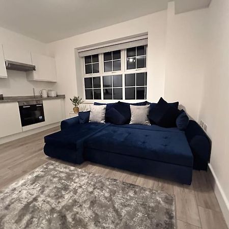 1 Bed High Quality Modern Flat Lejlighed Edgware Eksteriør billede